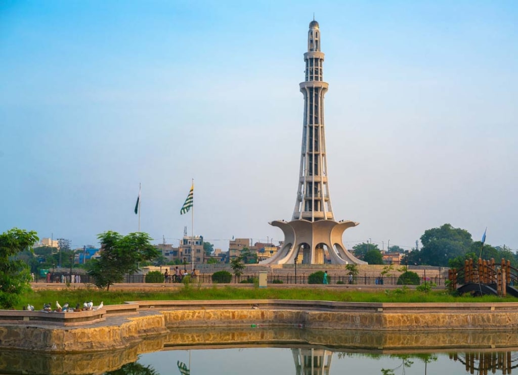 Minar E Pakistan Lahore Fort Park