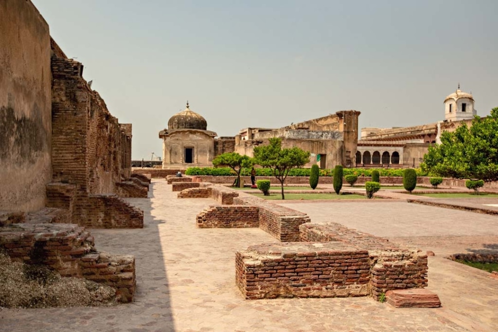 Lahore Fort Park Interior Garden